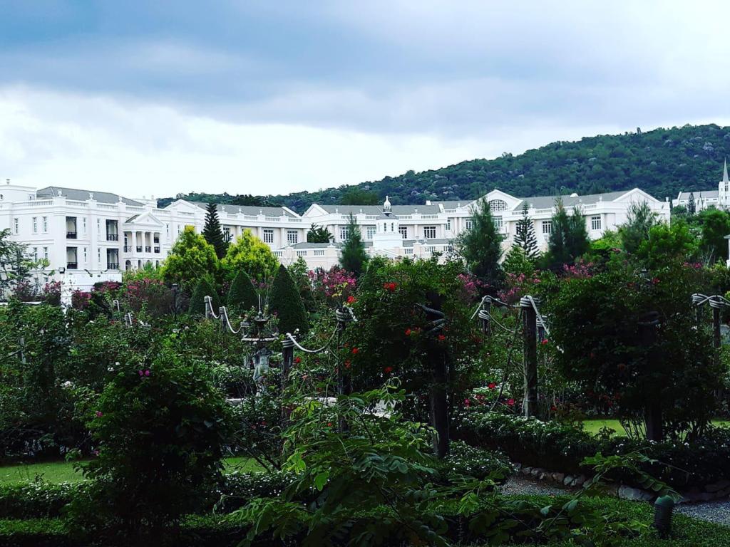 เคนซิงตัน อิงลิช การ์เดน รีสอร์ท เขาใหญ่ (kensington english garden resort khaoyai)