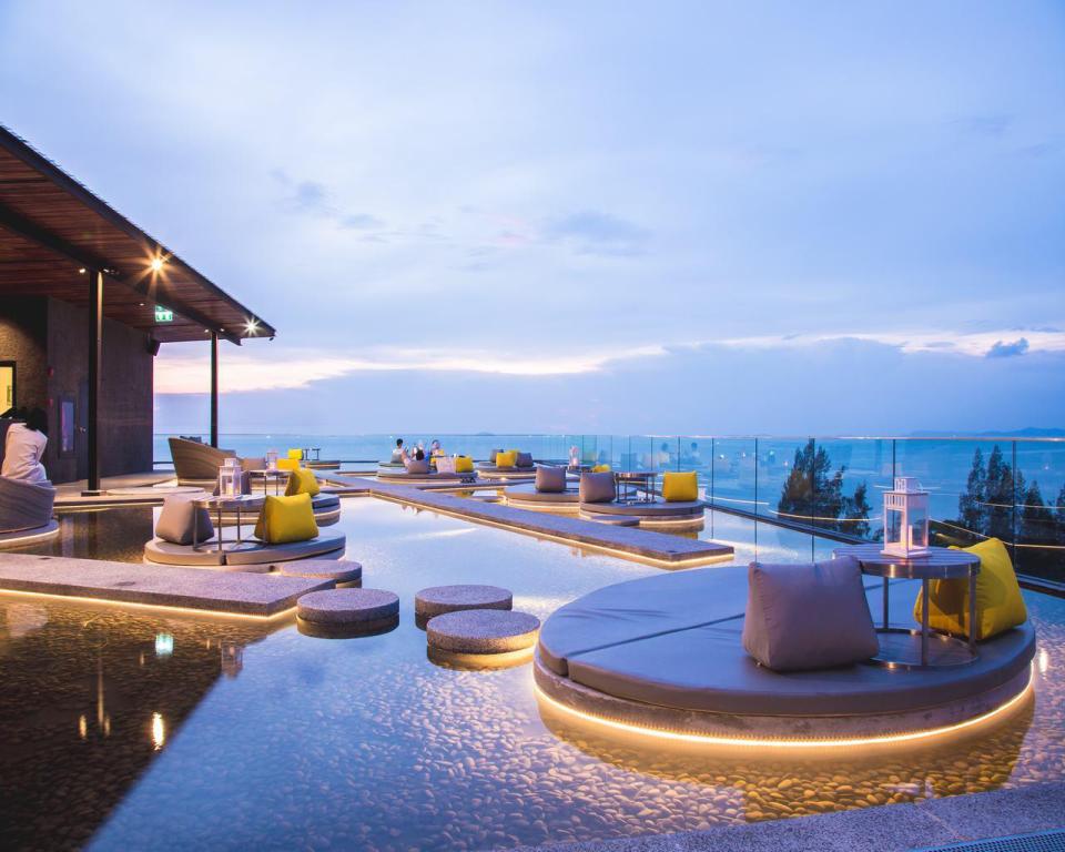 อาณา อานันท์ รีสอร์ต แอนด์ วิลล่า พัทยา (Ana Anan Resort & Villas Pattaya)