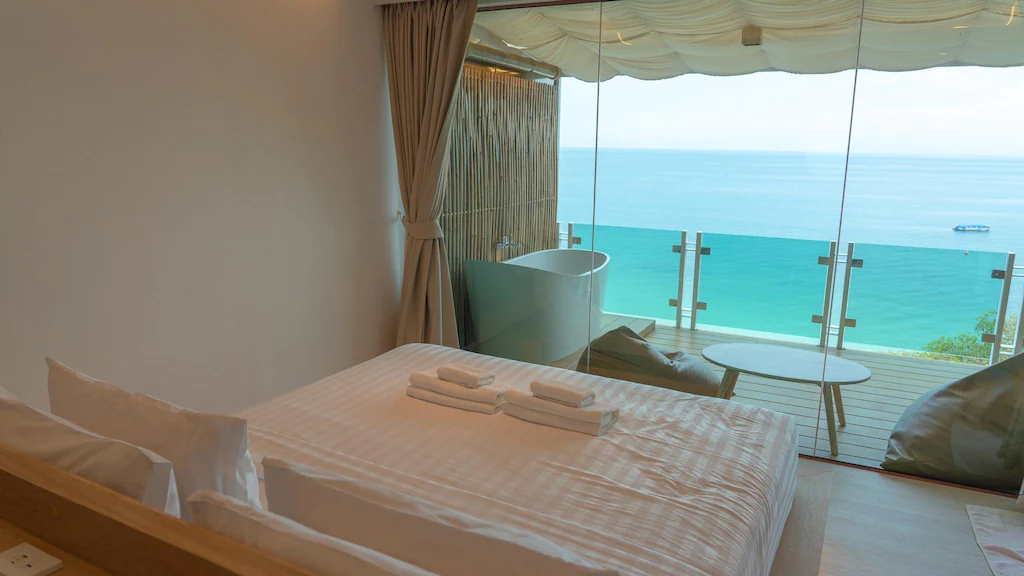 แสงเทียน บีช รีสอร์ท (Sangthian Beach Resort)