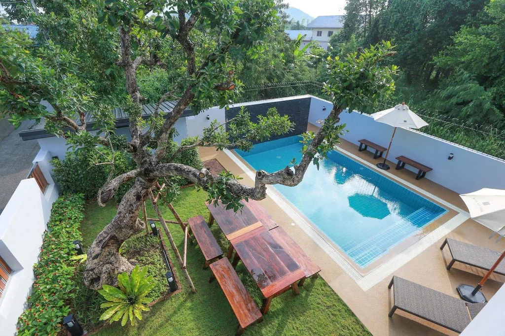 ซัมเม่อเซ้นส์ สัตหีบ พูลวิลล่า (Summer Sense Sattahip Pool Villa)