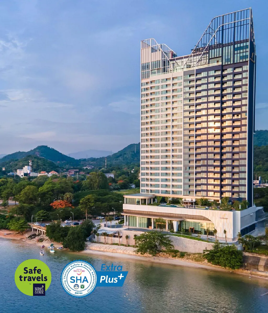 เอส ศรีราชา โฮเทล แอนด์ เรสซิเดนซ์ (S. Sriracha Hotel and Residence)