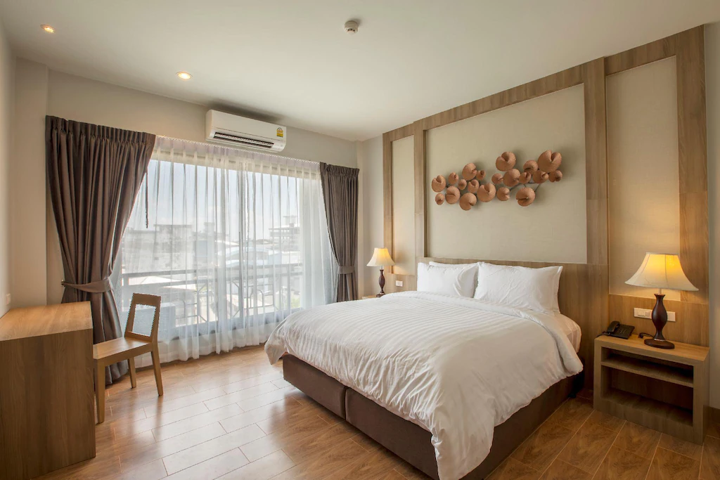 โรงแรม ศิวิไลซ์
(Civilize Hotel)