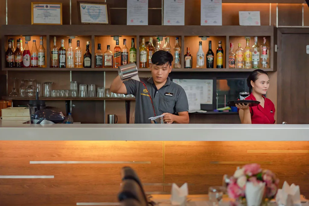 เดอะ พรรณราย โฮเทล
(The Pannarai Hotel)
