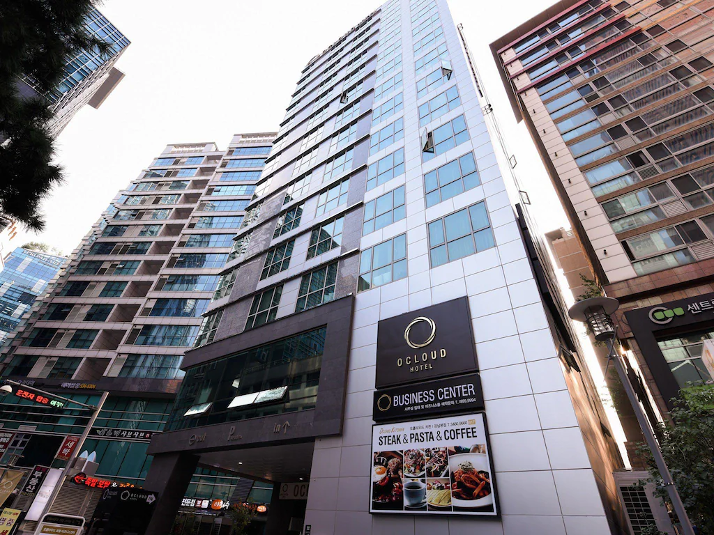 โรงแรมโอคลาวด์ คังนัม
(Ocloud Hotel Gangnam)