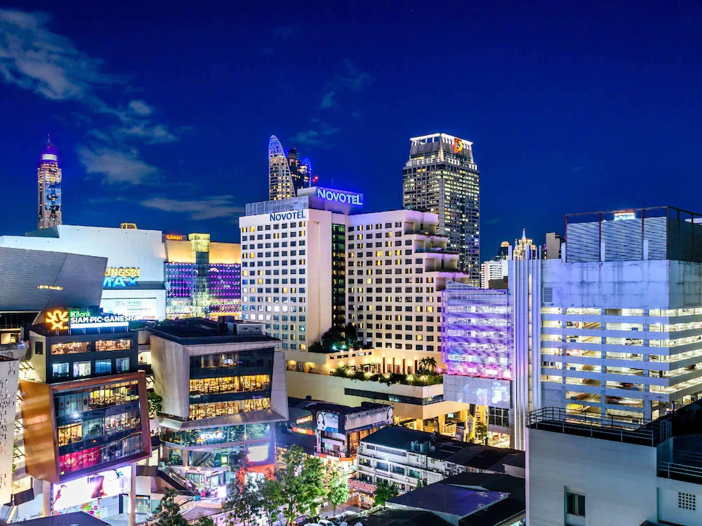 โรงแรมโนโวเทล กรุงเทพ สยามสแควร์
(Novotel Bangkok On Siam Square Hotel)