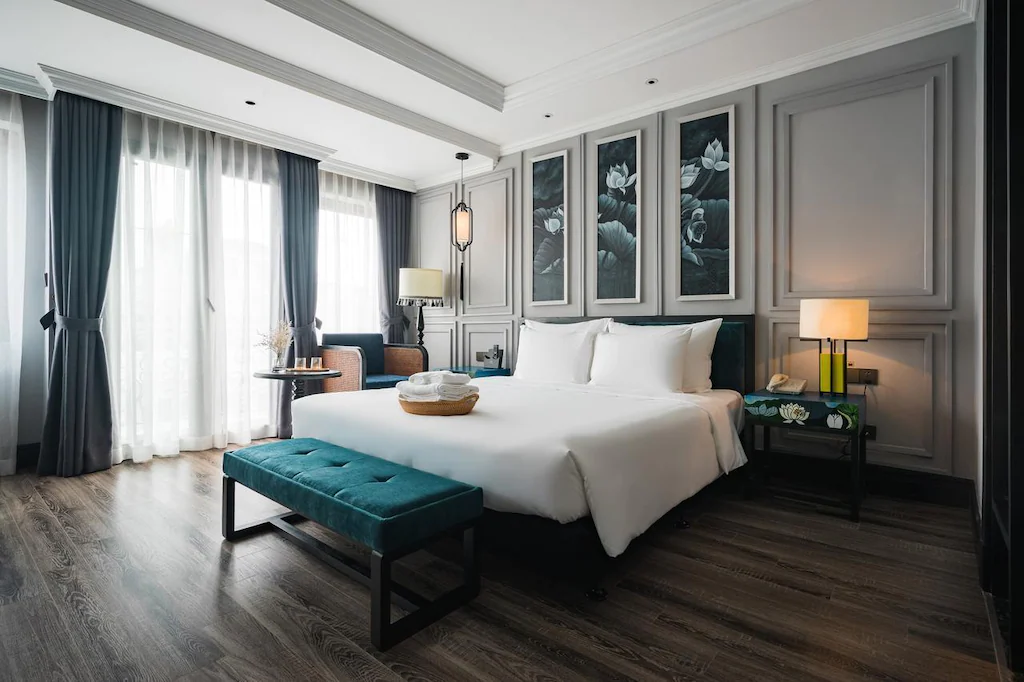 โรงแรมโซลาเรีย ฮานอย
(Solaria Hanoi Hotel)