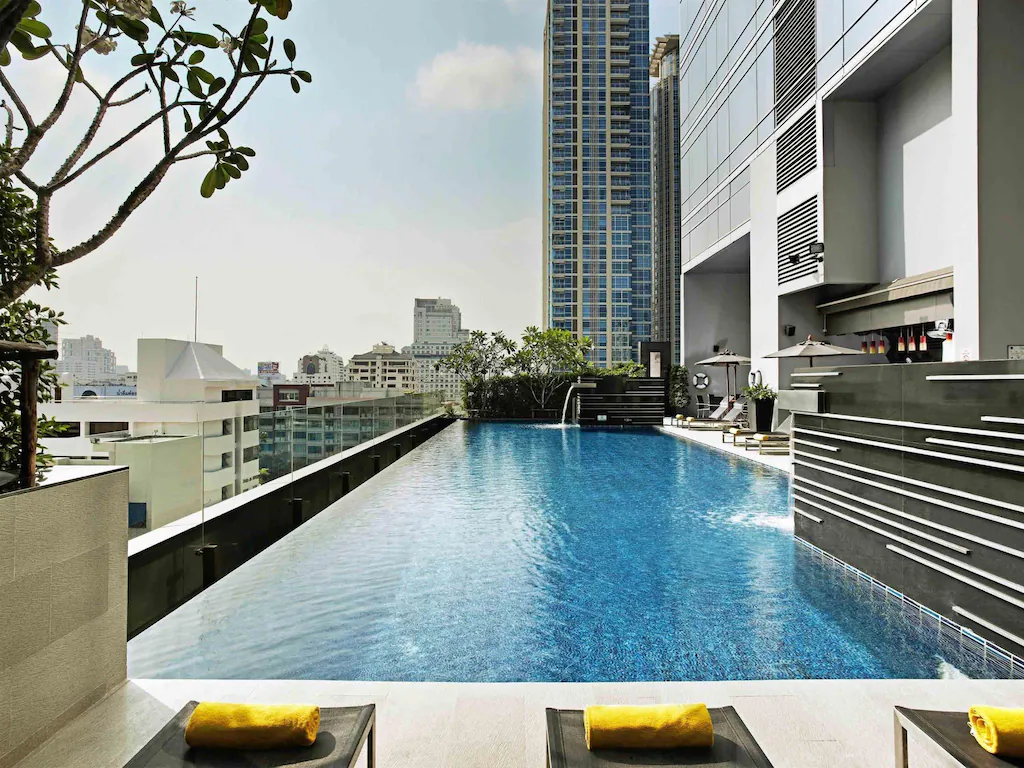 โรงแรมโนโวเทลกรุงเทพเพลินจิต สุขุมวิท
(Novotel Bangkok Ploenchit Sukhumvit)