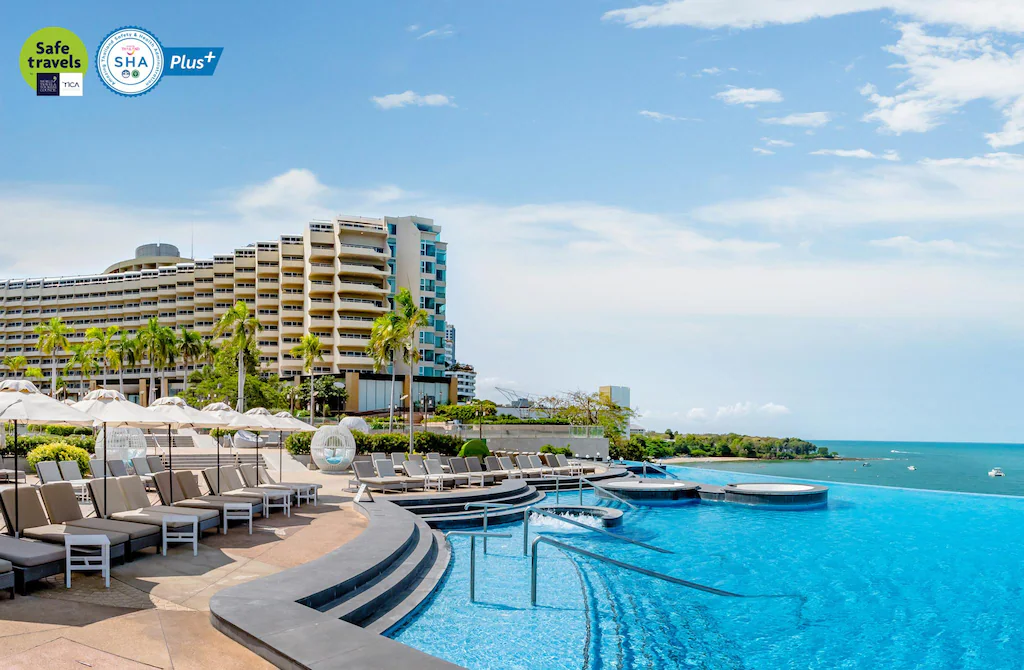 โรงแรมรอยัล คลิฟ บีช พัทยา
(Royal Cliff Beach Hotel Pattaya)